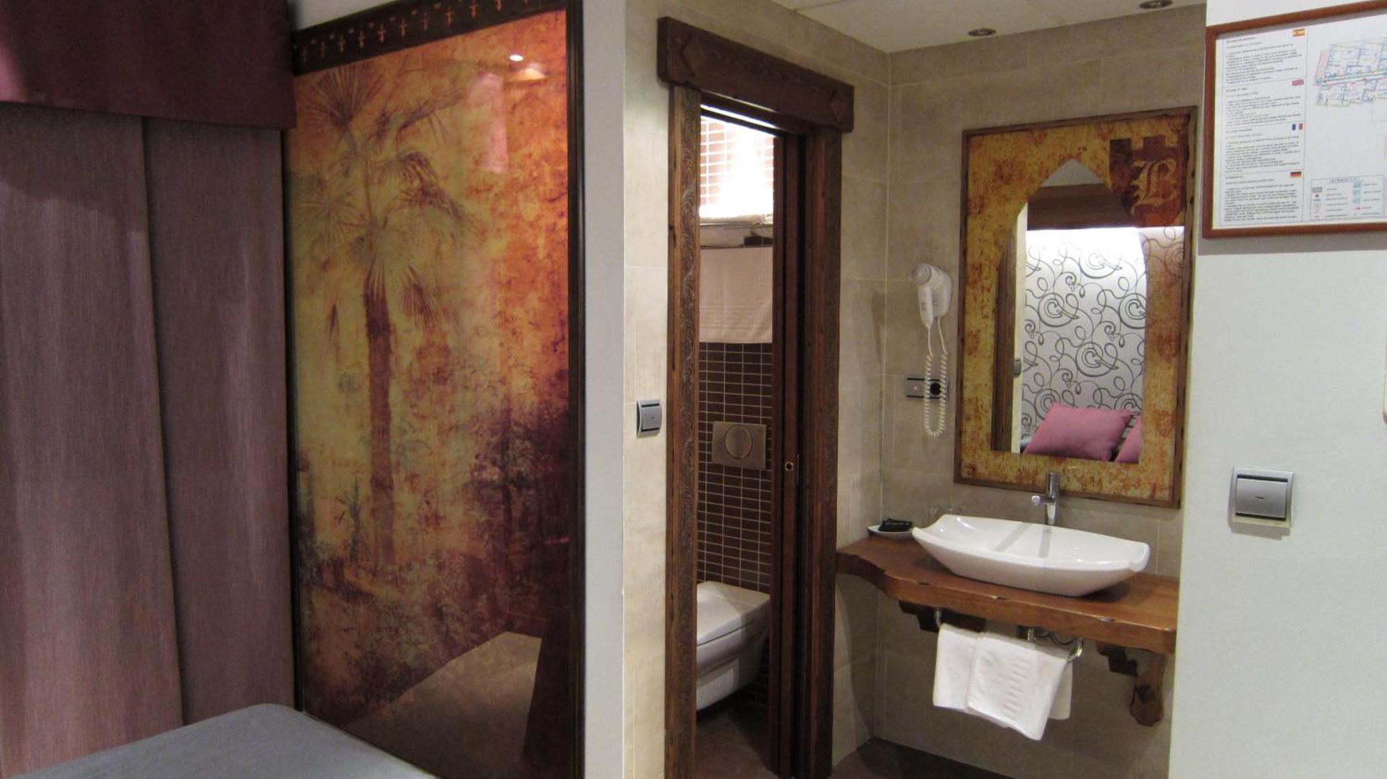 Hotel La Brasa Vélez de Benaudalla Extérieur photo