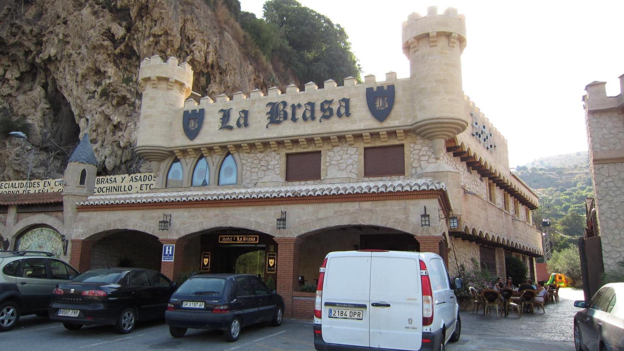 Hotel La Brasa Vélez de Benaudalla Extérieur photo