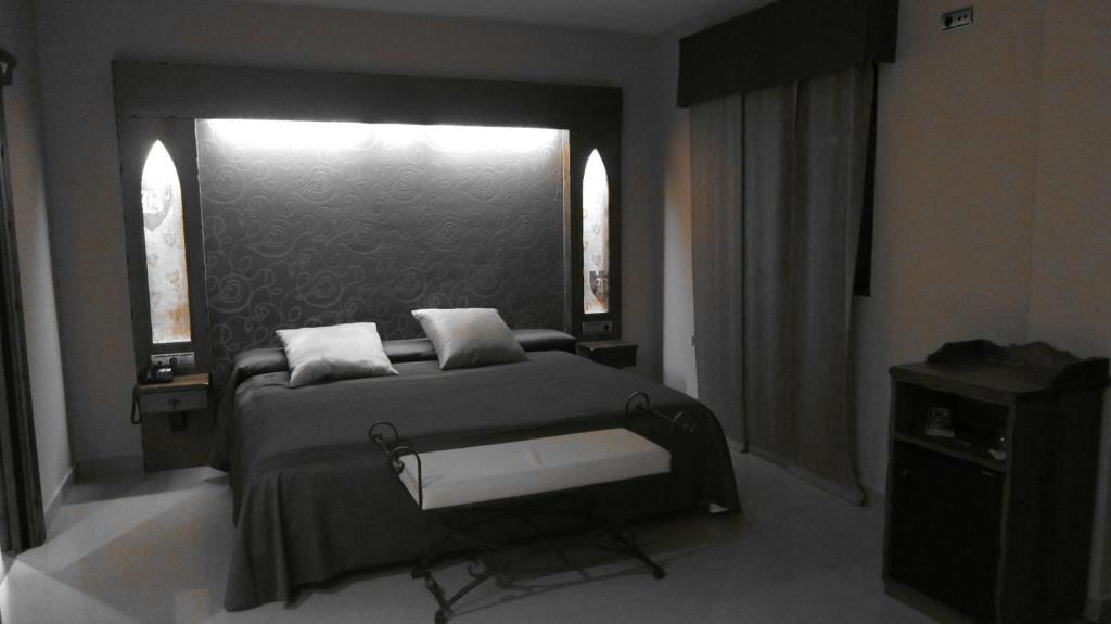 Hotel La Brasa Vélez de Benaudalla Extérieur photo